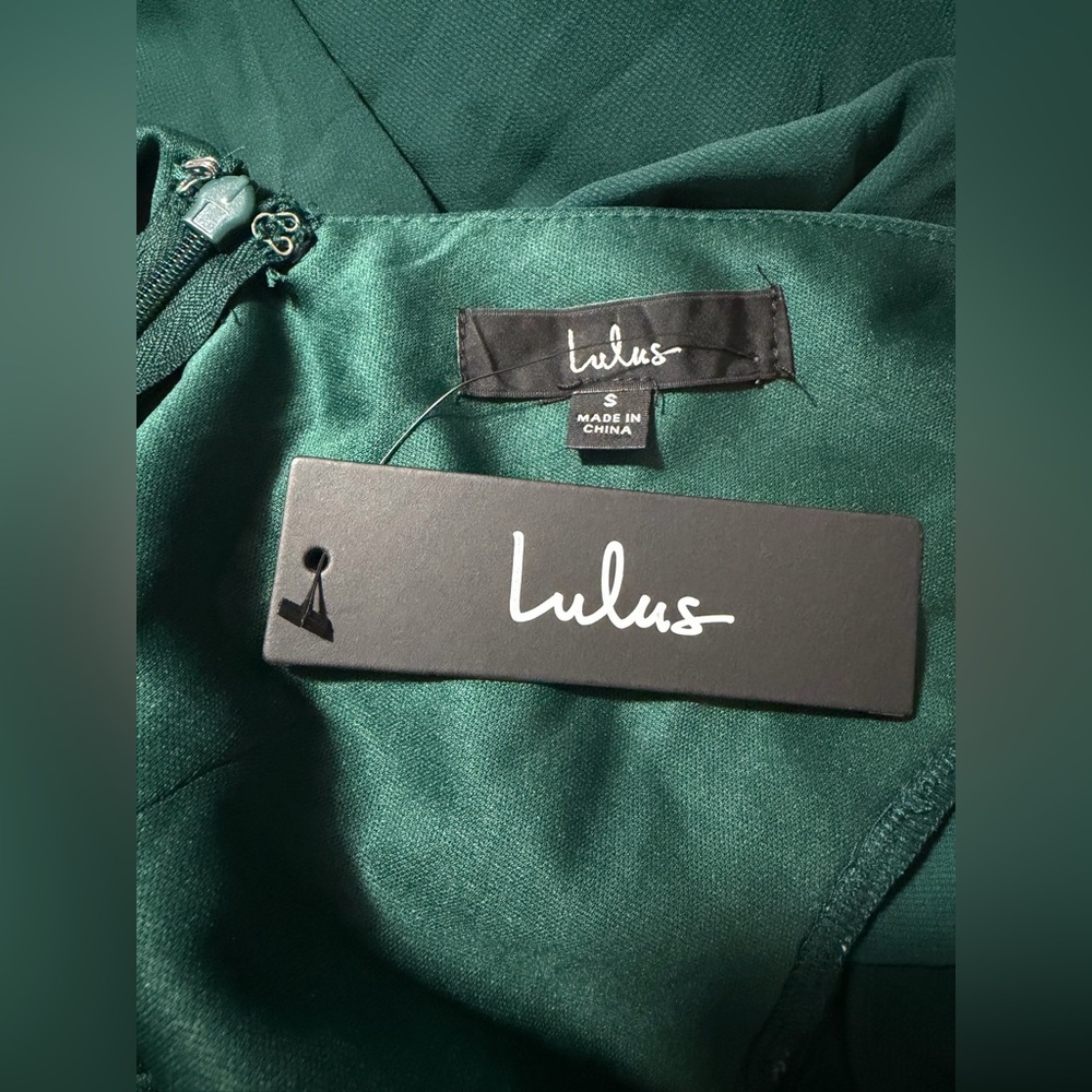 Lulus NWT “Sincerely Exquisite” Emerald Green Short Sleeve Tiered Maxi Dress - Picture 4 of 12
